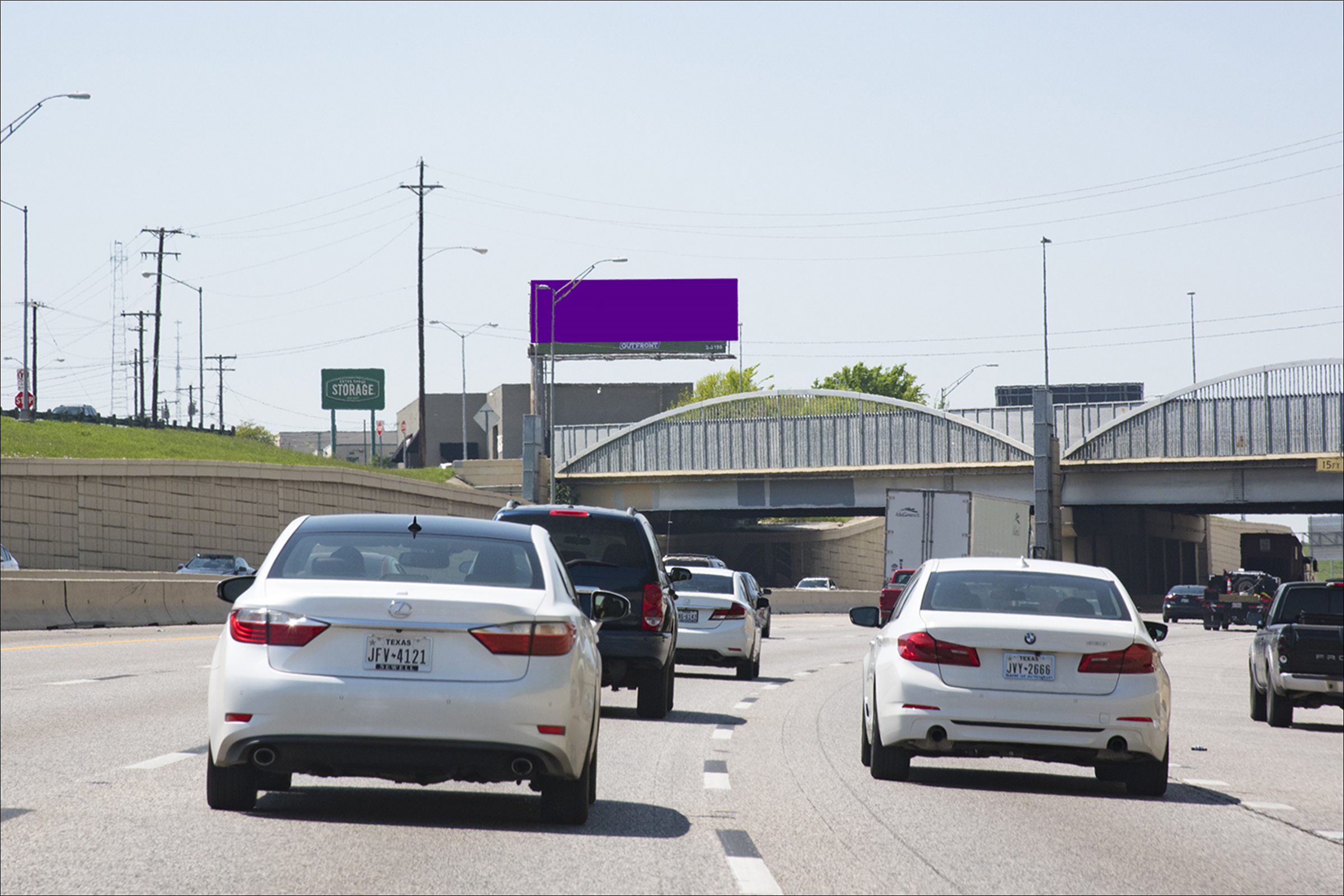 I-30 (Tom Landry) E/O Ft. Worth Ave. S/S
