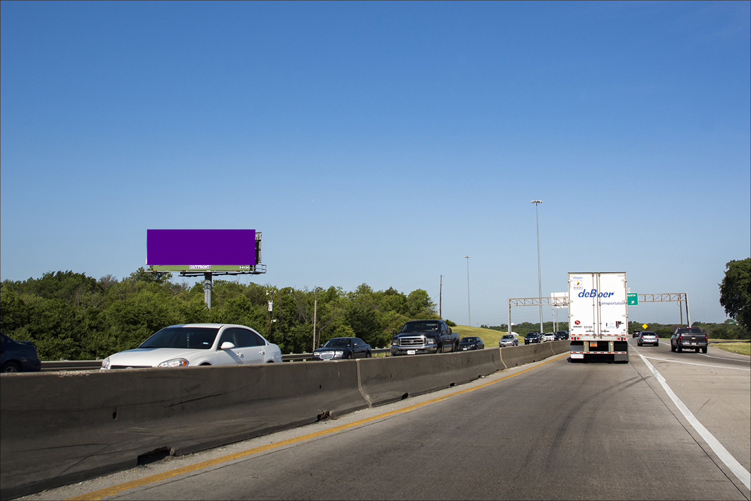 I-30 (Tom Landry) .25 Mi E/O Loop 12 S/S