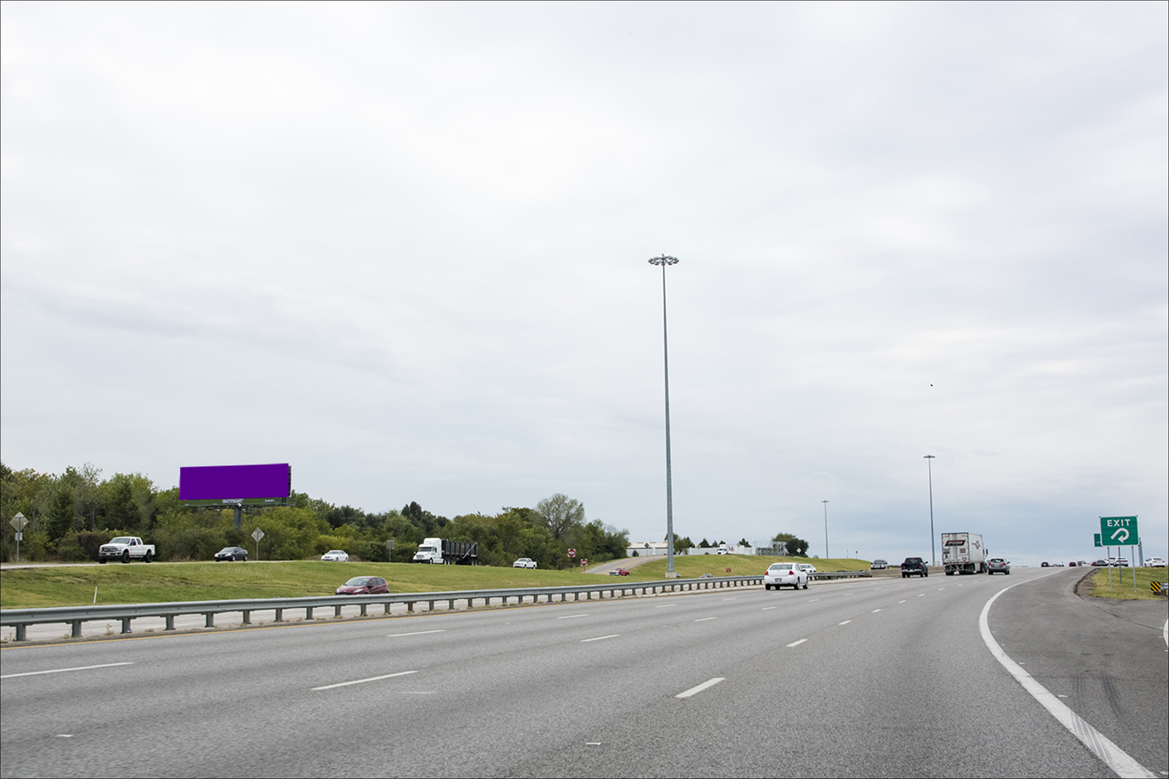 Loop 12 1/2 Mi S/O I-30 E/S
