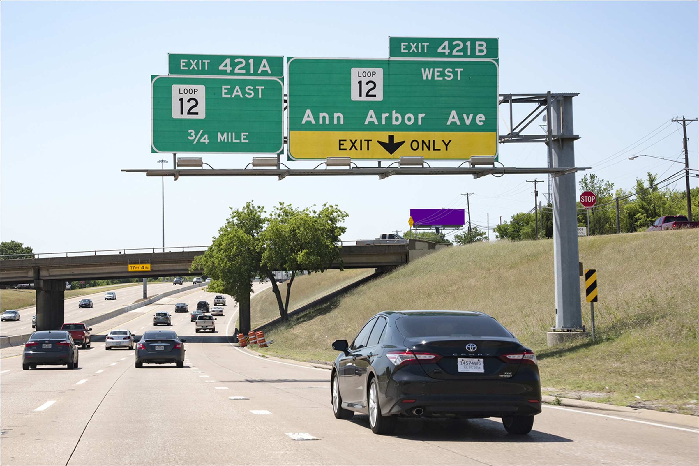 I-35E .8 Mi N/O Loop 12 W/S
