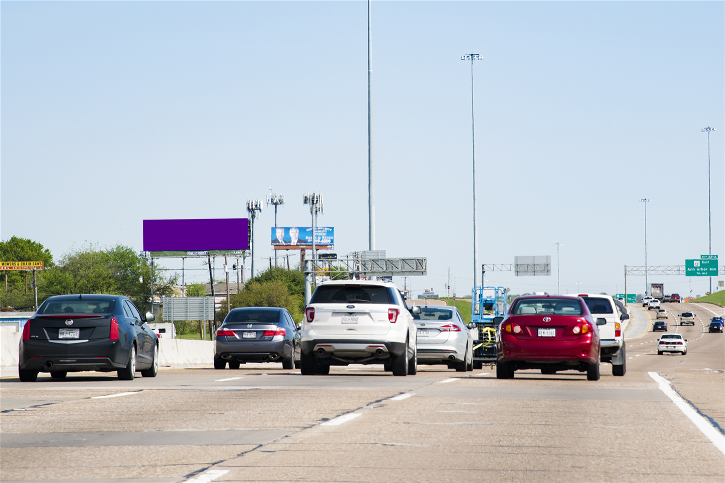 I-35E .4 Mi S/O Laureland W/S