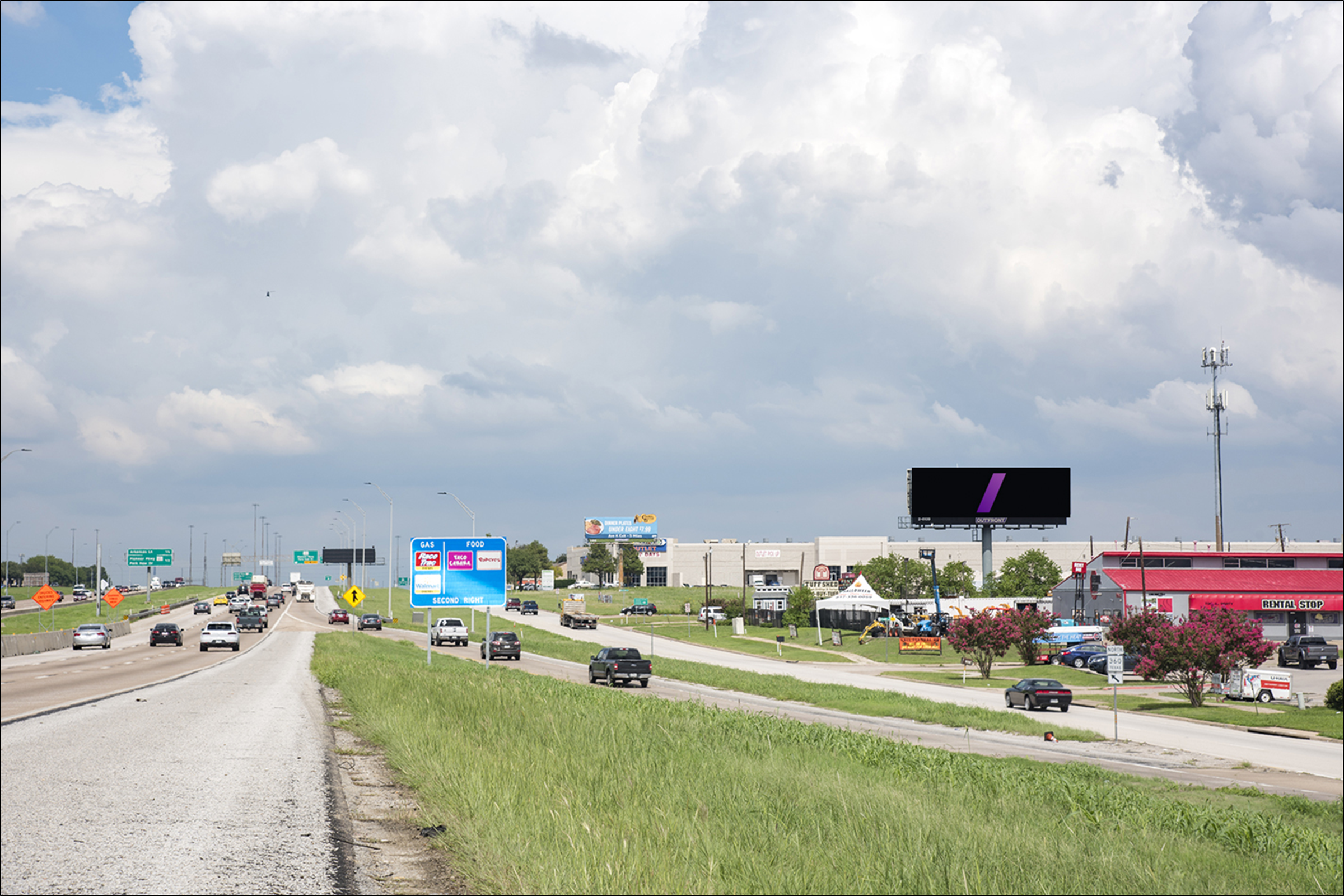 Hwy 360 1680' N/O Mayfield E/S