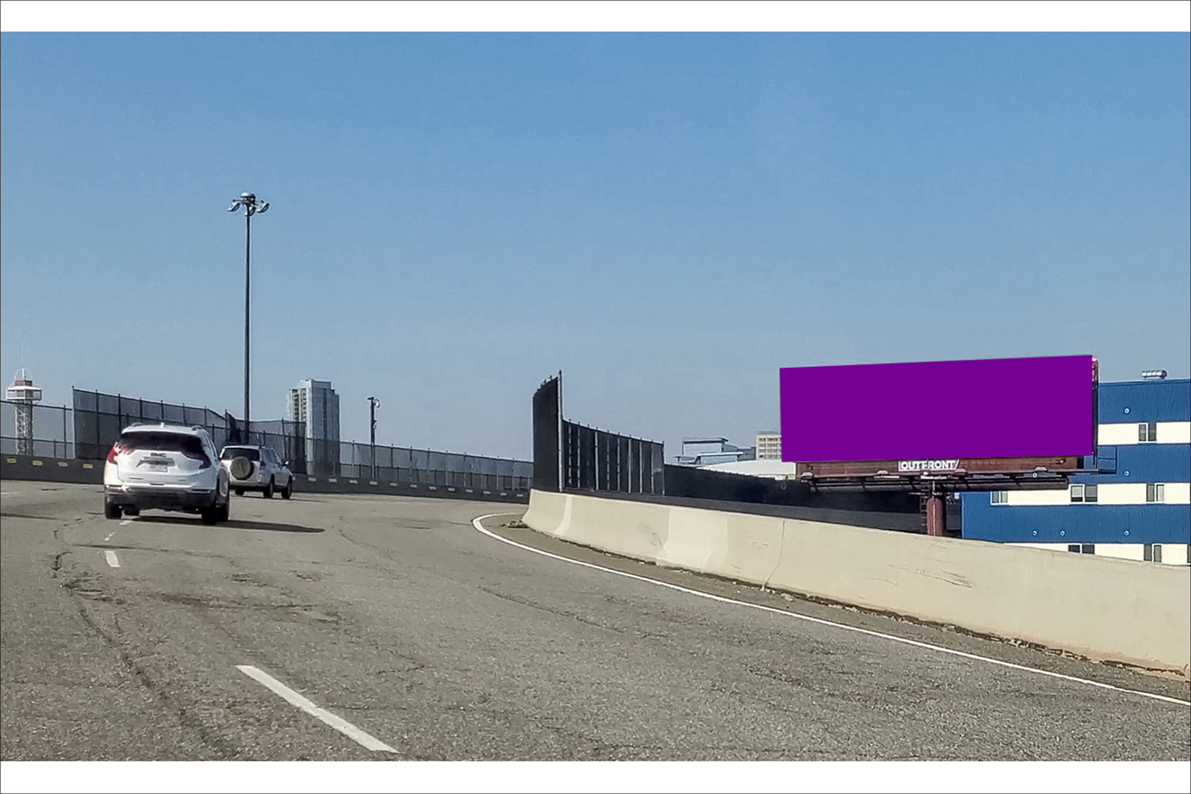 Auraria Pkwy Ss 300.00 ft E/O I-25
