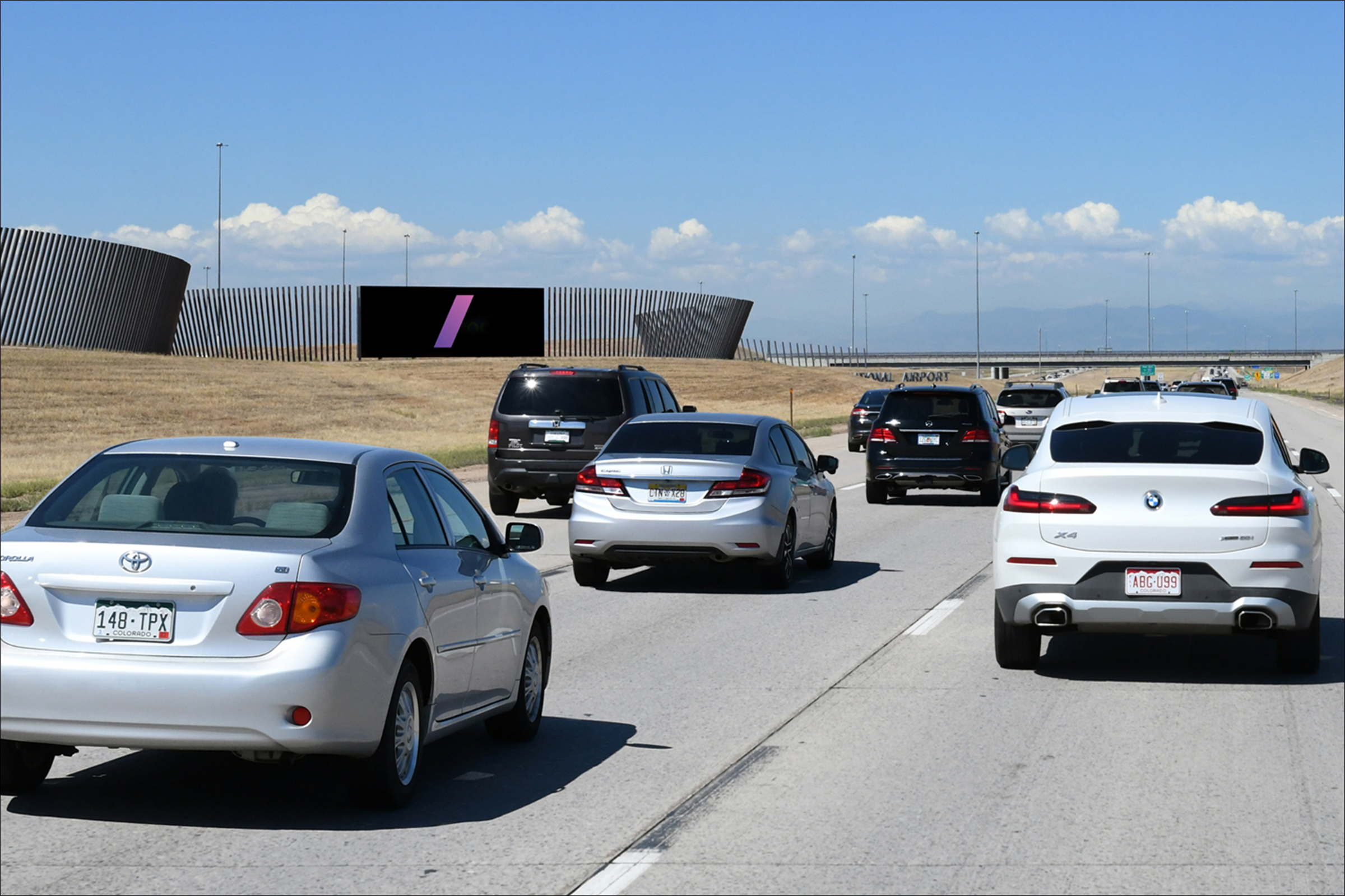 OUTFRONT PRIME  C/L Pena Blvd. .38 mi E/O E-470