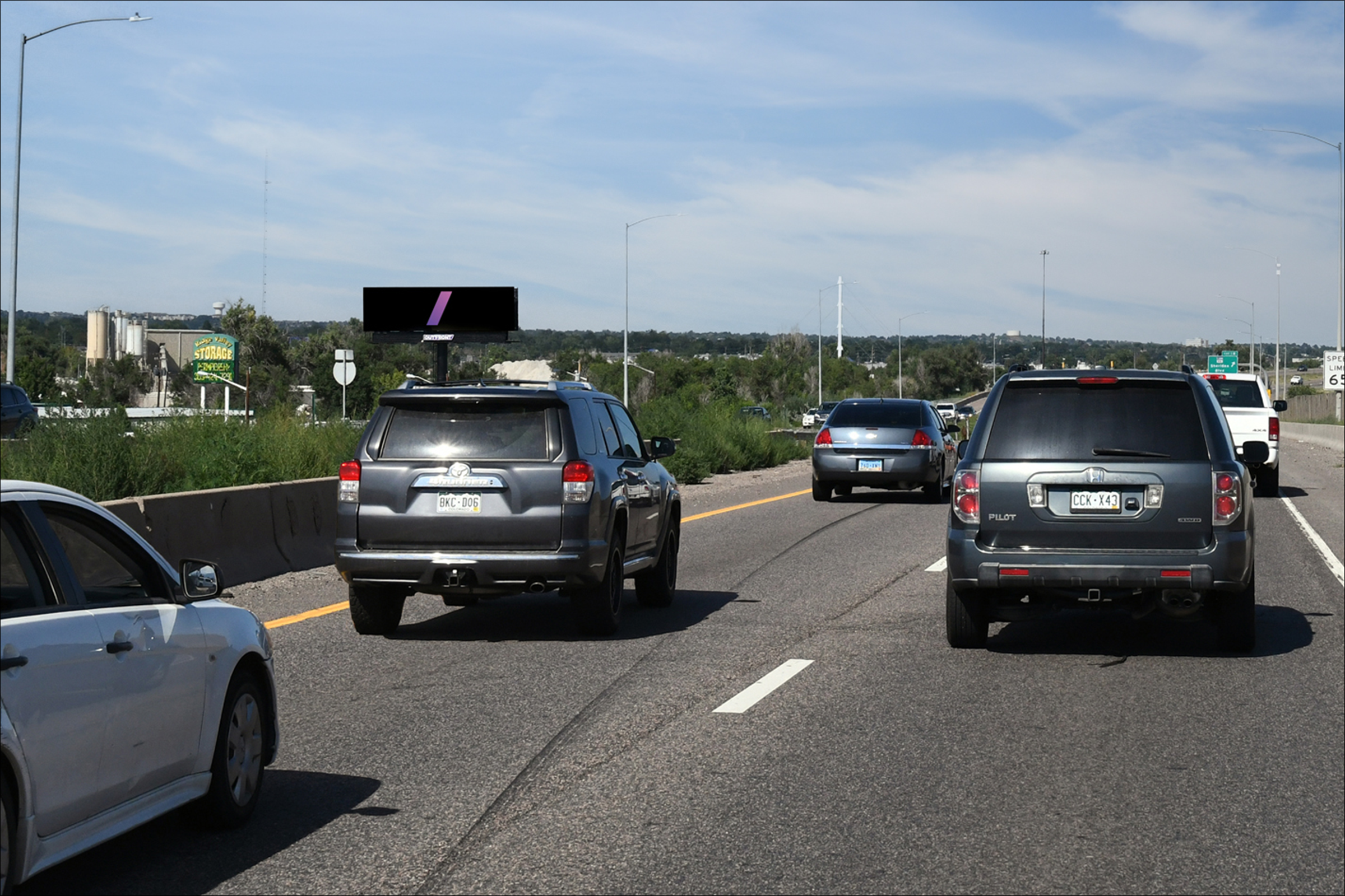 NW/L I-76 0.60 mi E/O Wadsworth Exit F/W