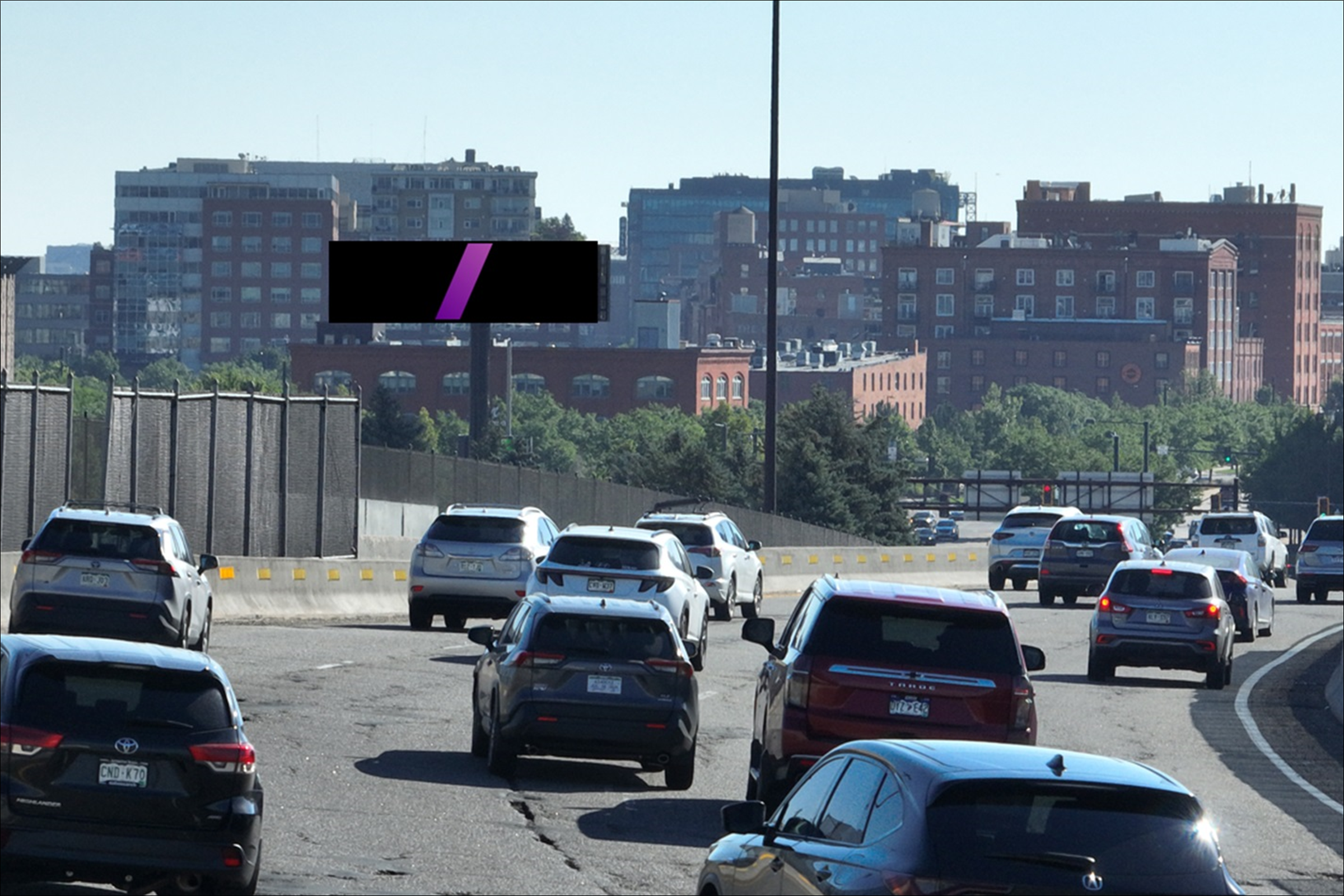 N/L Auraria Pkwy 168 ft W/O 7th Street