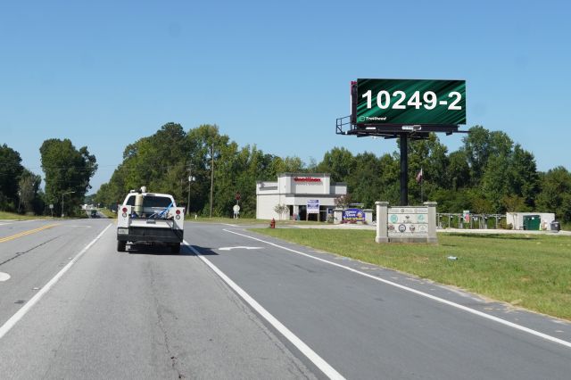 E Dykes St 0.12mi W/O Hwy 23 NS, NE/F RR
