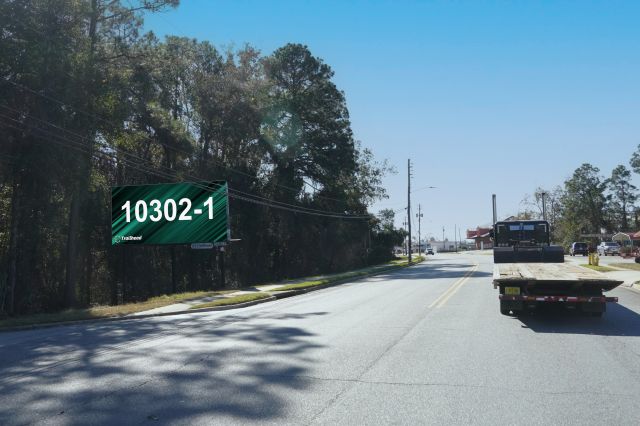 Hwy 1 550 ft N/O Nelson Ave ES, NE/F LR