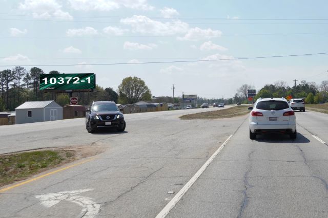 Hwy 61 150 ft S/O Dyer Rd ES, N/F LR