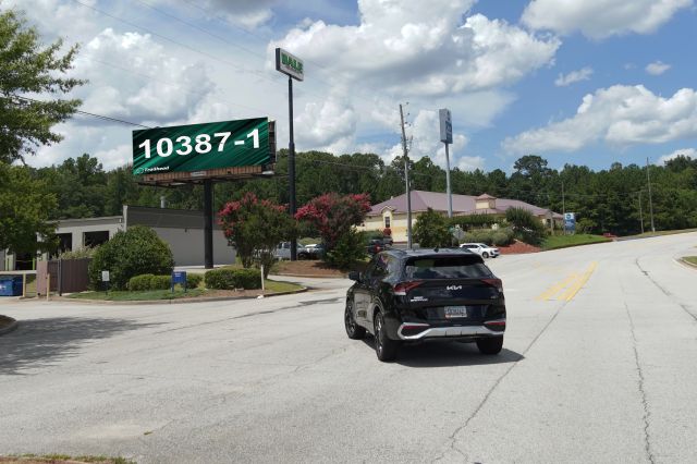 Pace Rd 330 ft N/O Hwy 278 WS, S/F LR