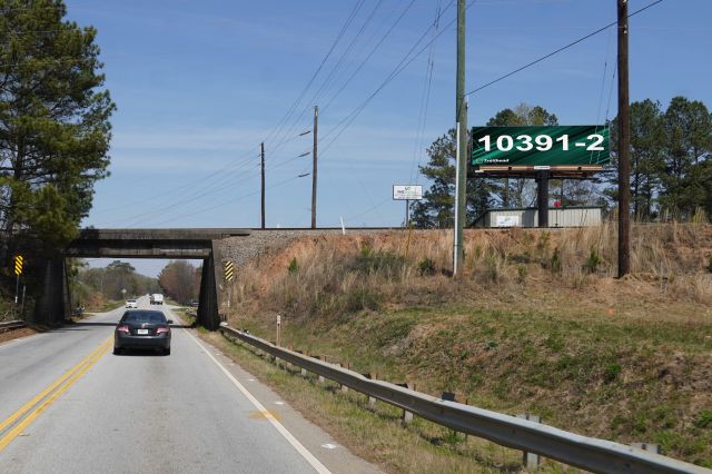 Alabama Ave 350 ft N/O Miller Academy Rd ES, S/F RR