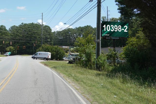 Victoria Rd 200 ft W/O Bells Ferry Rd SS, W/F RR