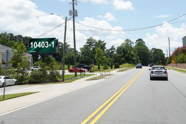 Main St 900 ft S/O E Cherokee Dr ES, N/F LR