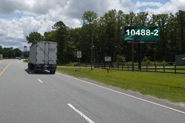 Hwy 82 800 ft E/O Palmetto Rd SS, W/F RR