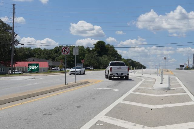 Hwy 278 150' W/O Floyd St NE SS, NE/F LR