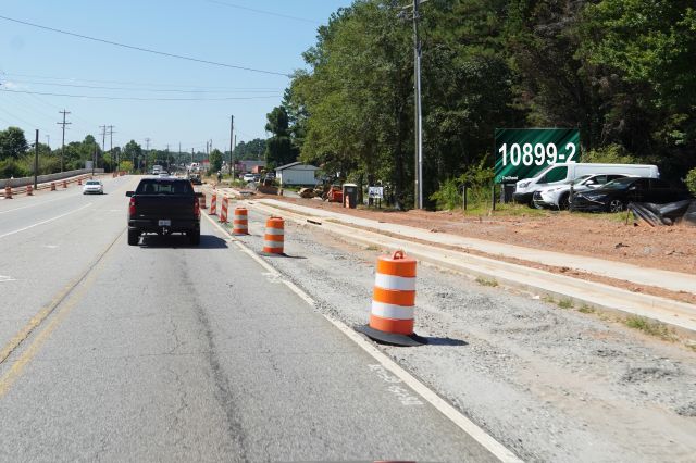 Hwy 9 200 S.O Nine N Dr WS, N/F RR