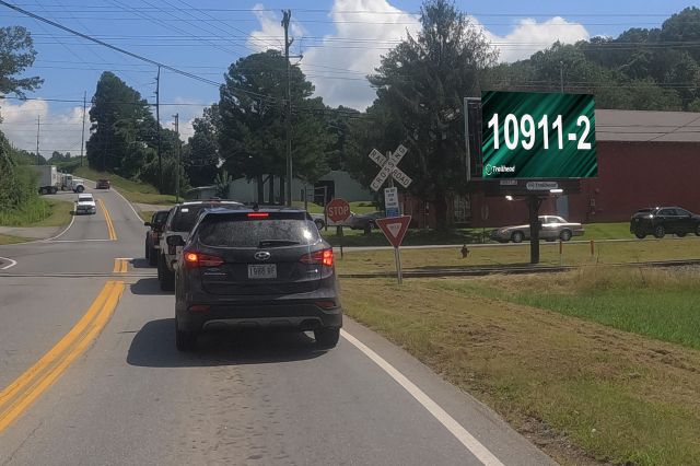 Maddox Dr 45 W/O Progress Rd SS, W/F RR
