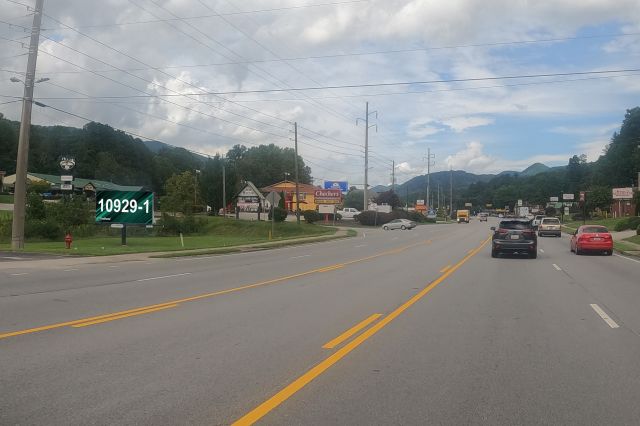 Hwy 23 100 S/O Bo James St WS, S/F LR