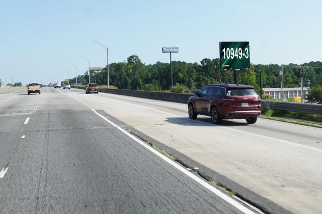 I-95 100ft N/O Hwy 17 (Exit 87) ES, Top, S/F RR
