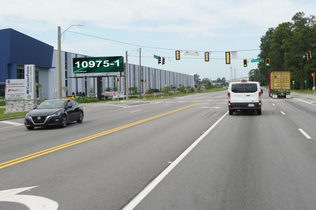 Hwy 307 70 S/O Davidson Rd ES, SW/F LR