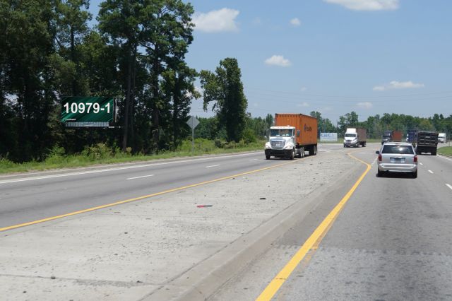 Hwy 307 0.69 mi W/O Hwy 21 NS, SW/F LR