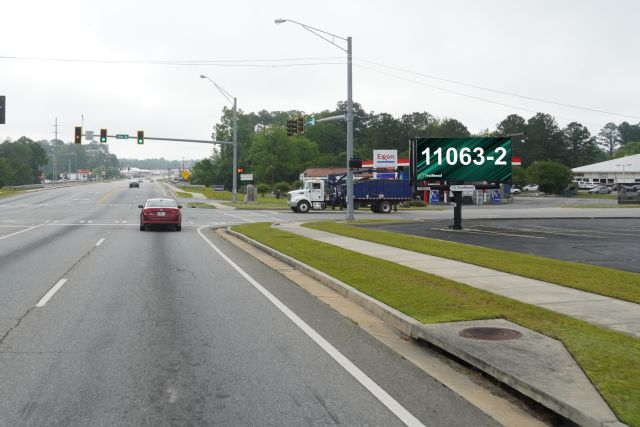 Hwy 37 65' N/O 10th St SE WS, W/F RR