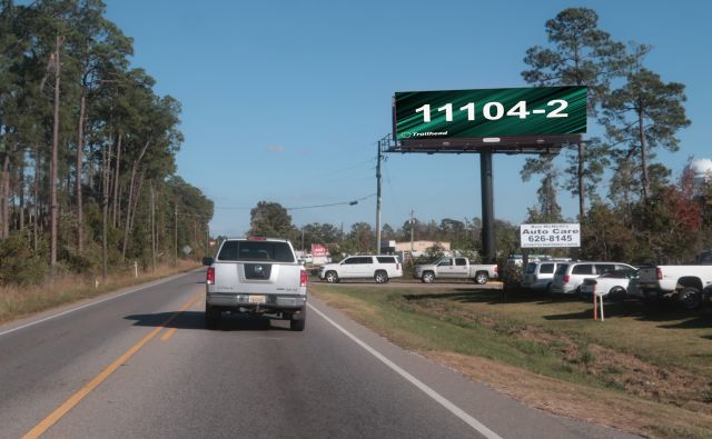 Hwy 31 400' S/O Bryars Ln WS, W/F RR