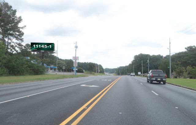 Hartford Hwy 325' E/O Honeysuckle Rd NS, NE/F LR