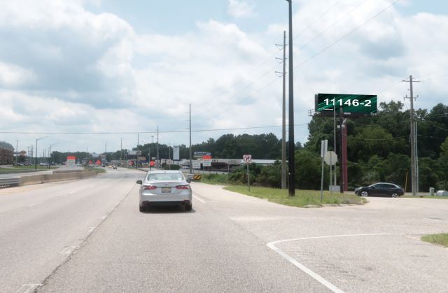 Ross Clark Cir 0.2mi N/O Fortner St WS, NW/F RR