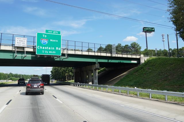 I-75 375ft S/O Wade Green Rd NW (Exit 273) WS, NW/F RR