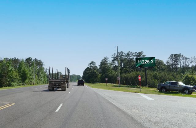 Hwy 43 125ft S/O McVay Rd WS, NE/F RR