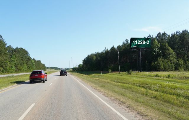 Hwy 43 0.19mi N/O Red Fox Rd E WS, NE/F RR