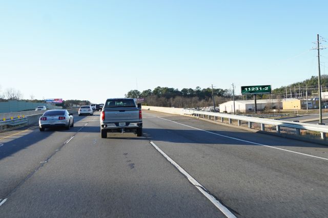 Hwy 41 325ft N/O N Tennessee St ES, SE/F RR