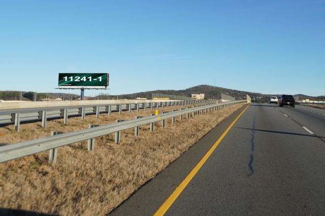 Hwy 411 0.1mi N/O N Tennessee St ES, W/F LR