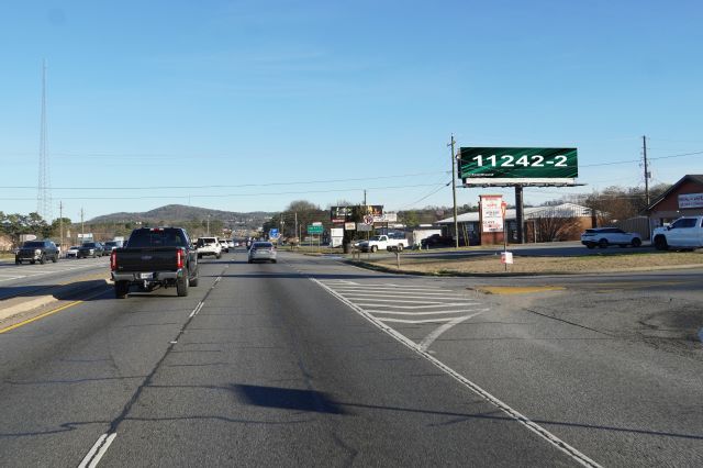 Hwy 411 450ft S/O Grassdale Rd WS, W/F RR