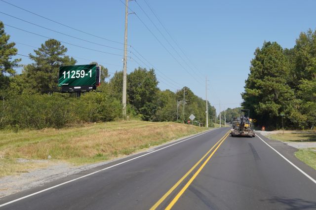 Hwy 231 80ft S/O Phillips Ln WS, S/F LR