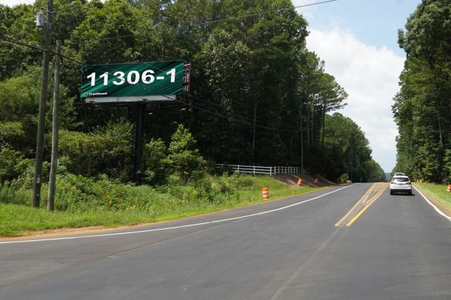 Hwy 20 300ft E/O Hawks Farm Rd SS, E/F LR