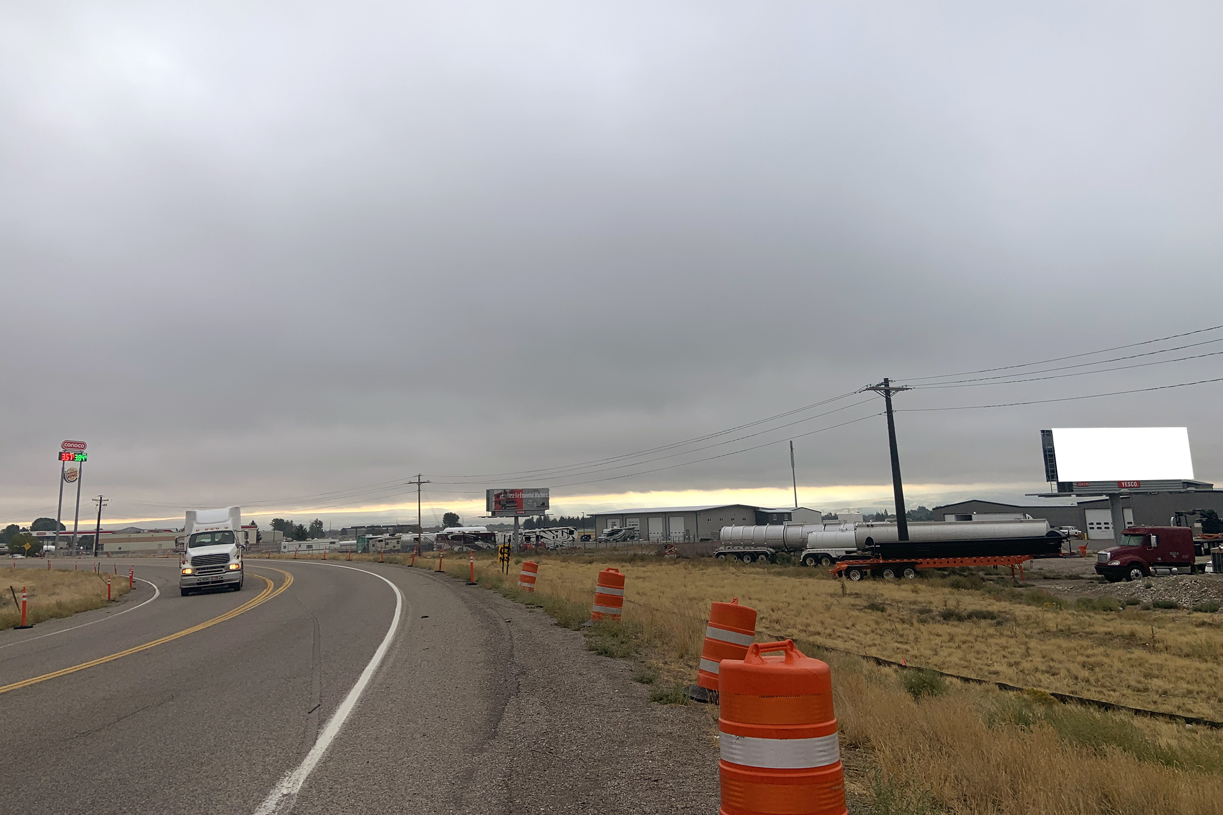 W 65th S (I-15B) MM 0.02 E/S, S/F