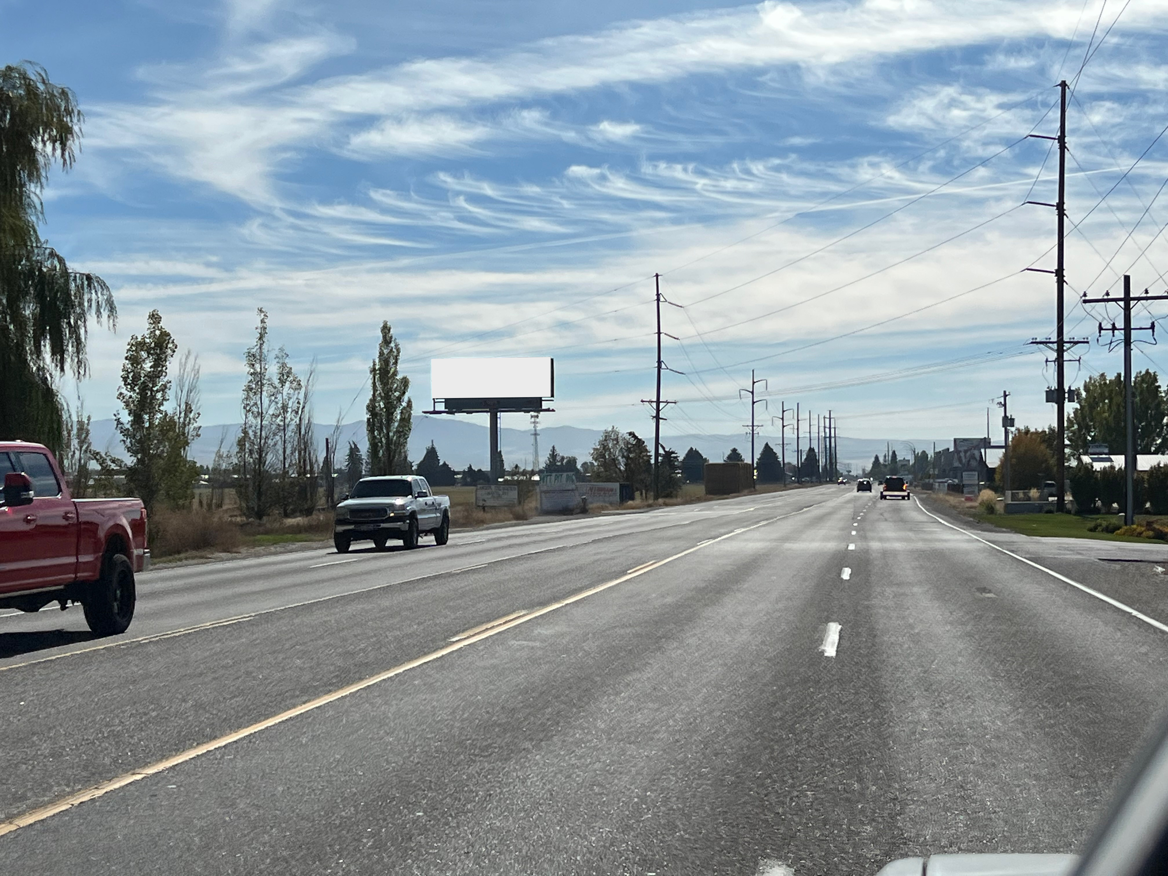 25th East E/S, 0.75 mi S/O US 26, N/F