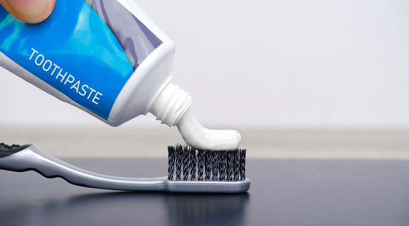 Fluoride-free toothpaste