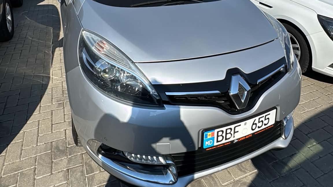 Renault Scenic 2015