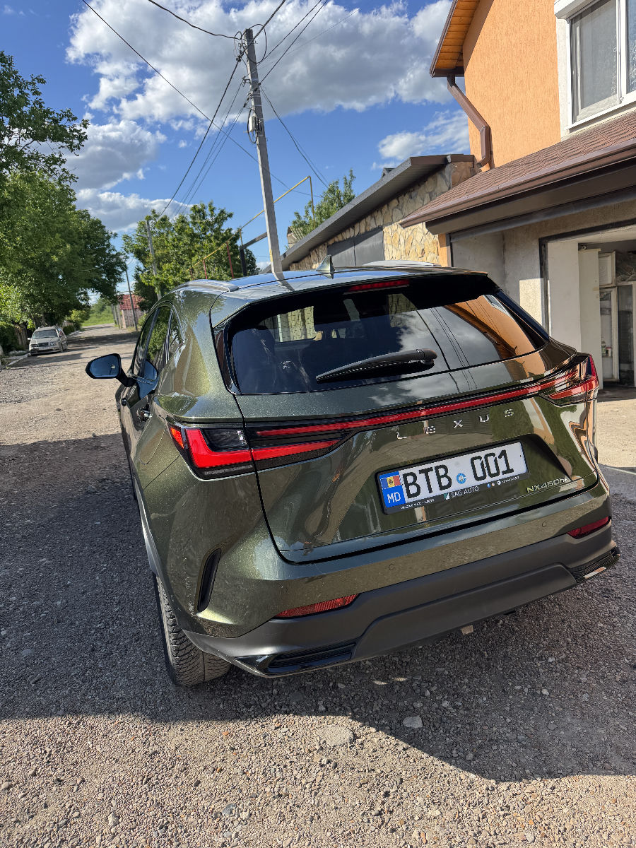 Lexus NX 2024
