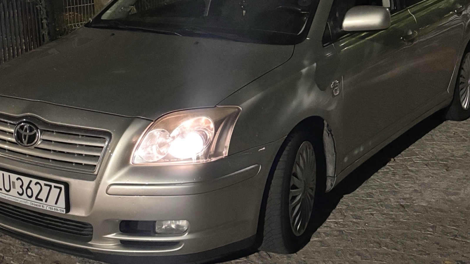 Toyota Avensis 2004