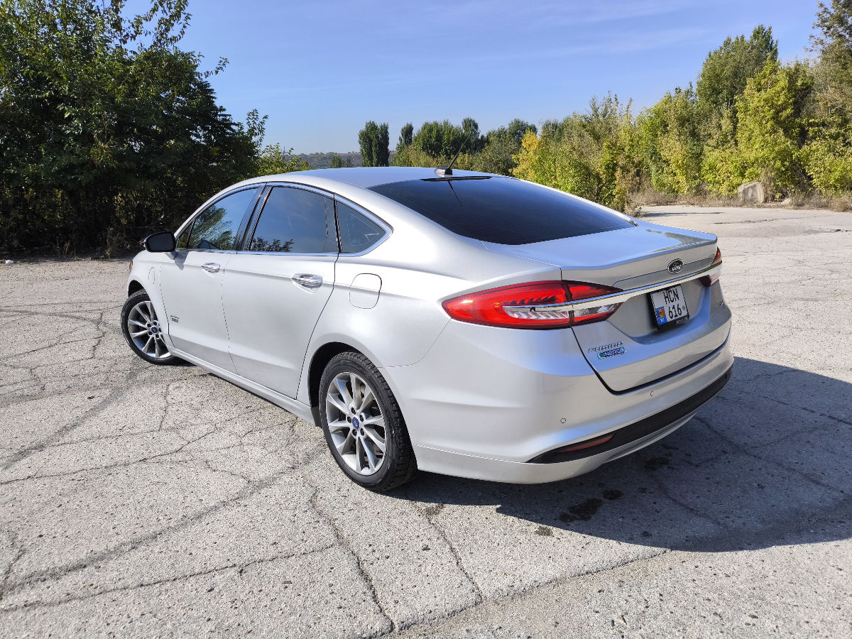 Ford Fusion 2016