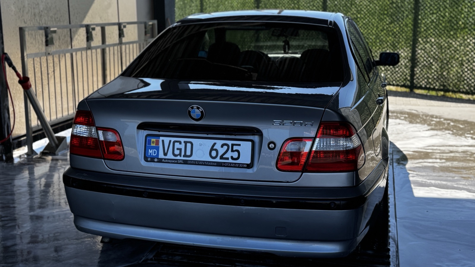BMW 3 Series 2004