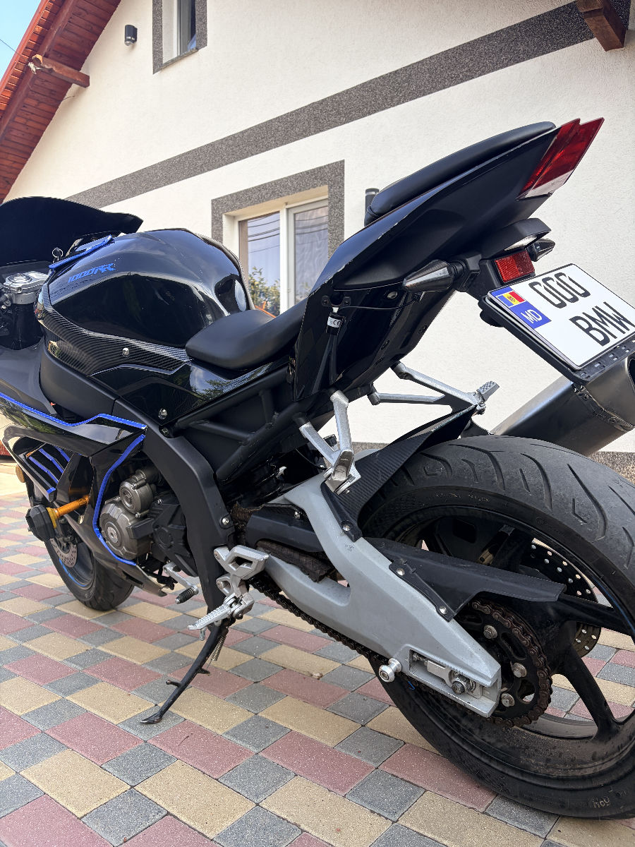 BMW S1000RR 2025