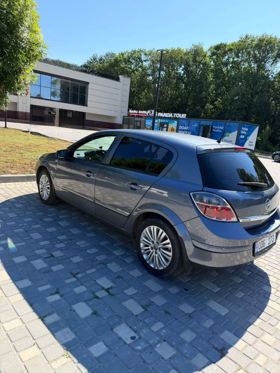 Opel Astra 2007