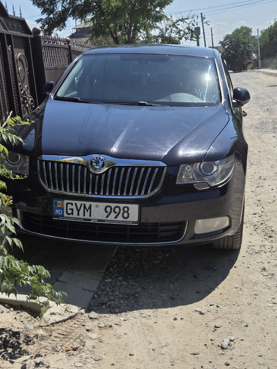 Skoda Superb 2012