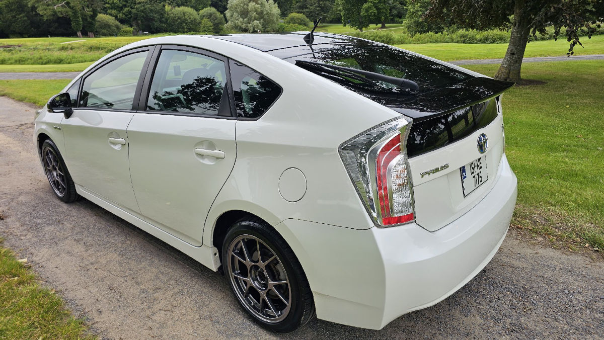 Toyota Prius 2015