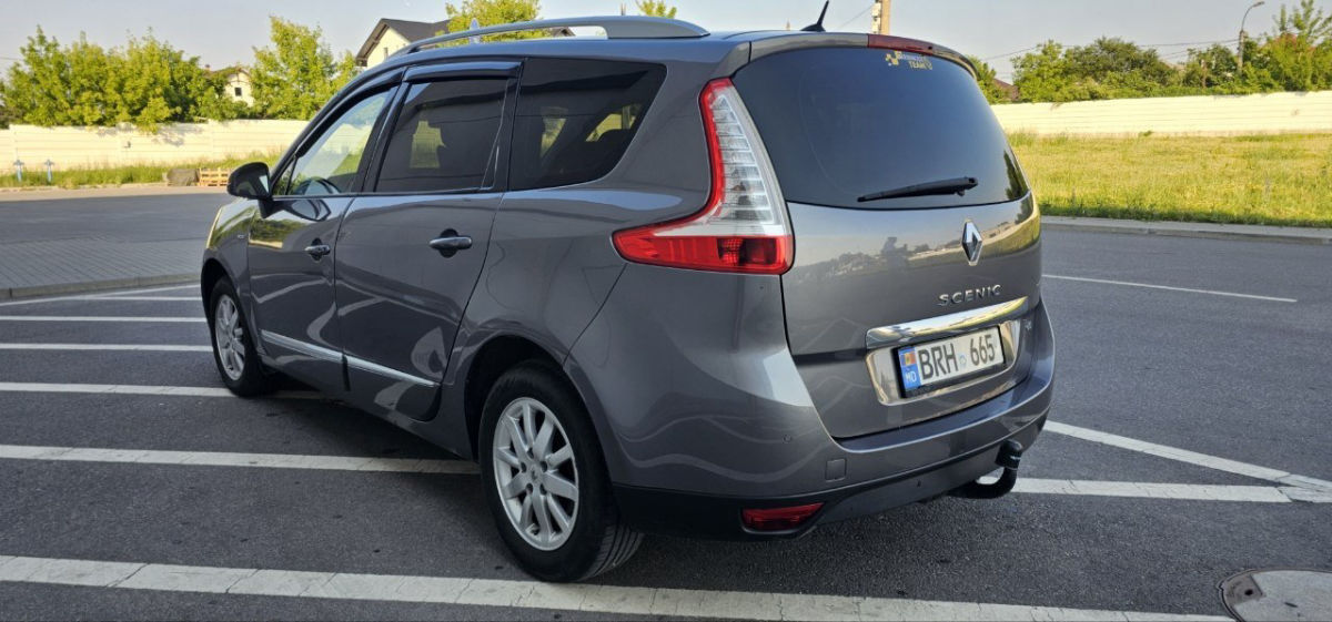 Renault Scenic 2012
